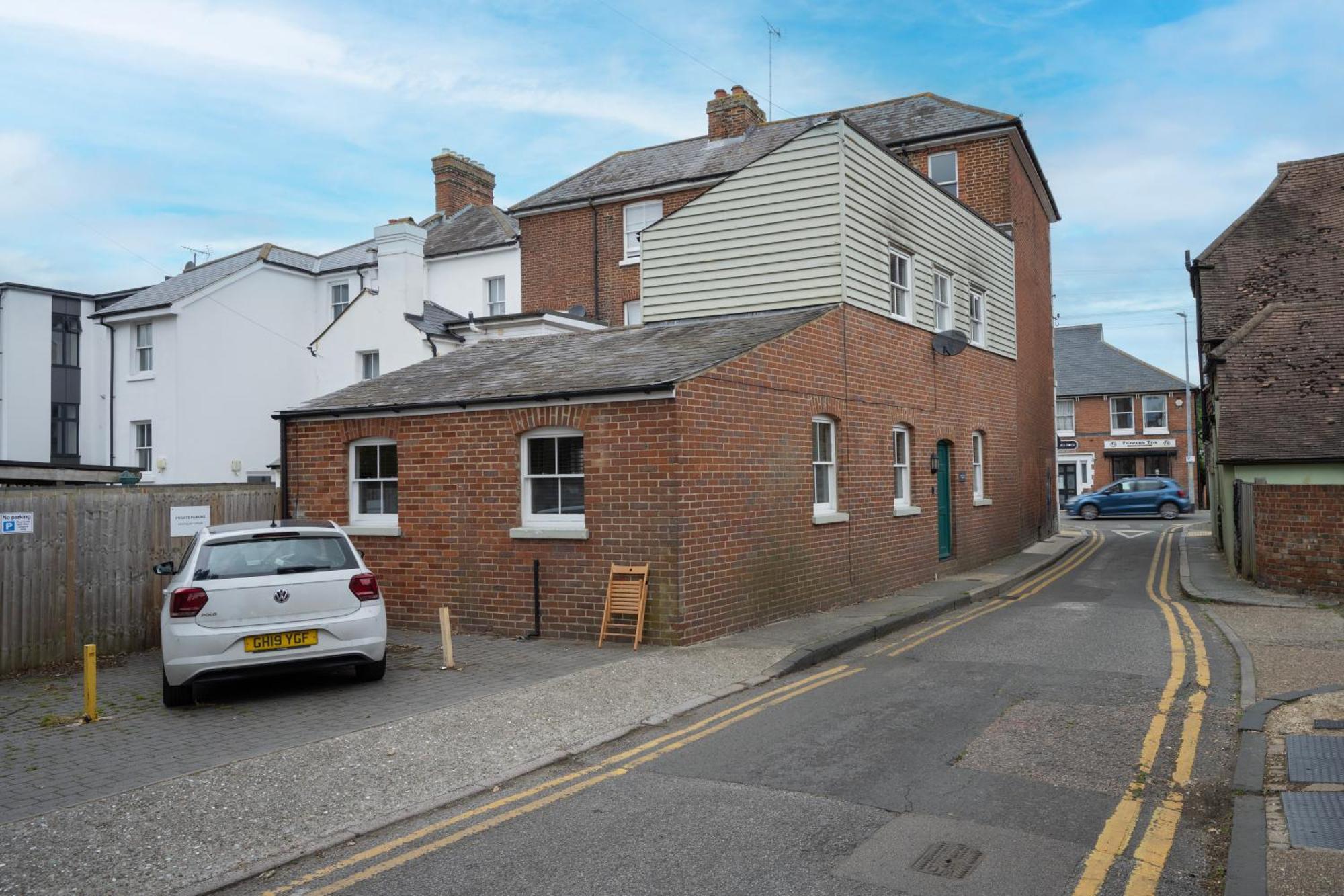 3-Bedroom Charming Central House Canterbury Exterior photo