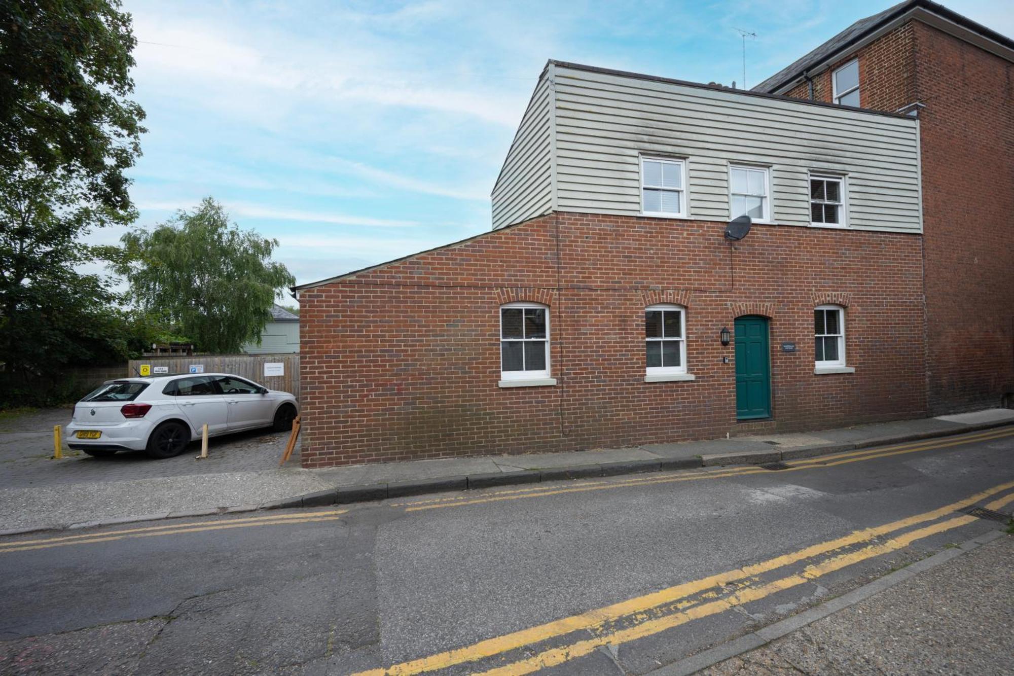 3-Bedroom Charming Central House Canterbury Exterior photo